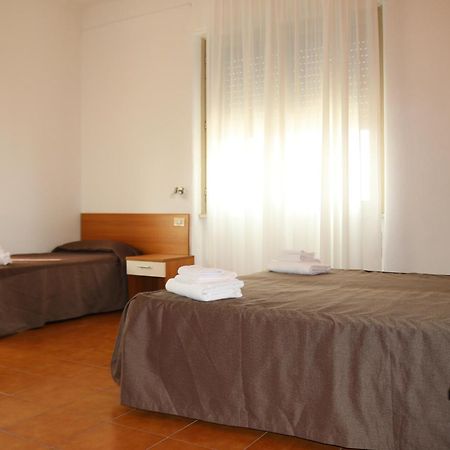 Hotel Villa Trieste Сірміоне Екстер'єр фото