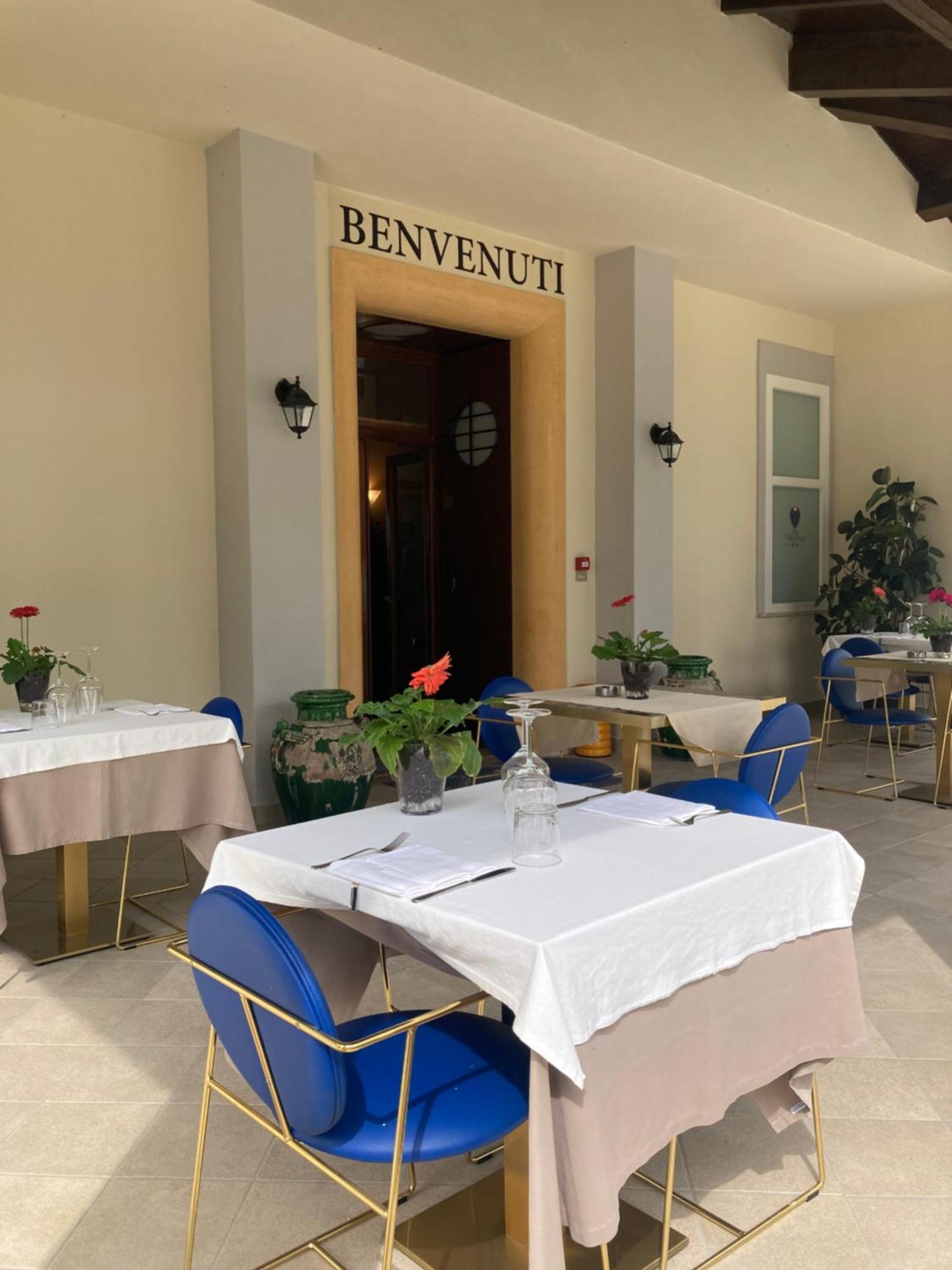 Hotel Villa Trieste Сірміоне Екстер'єр фото