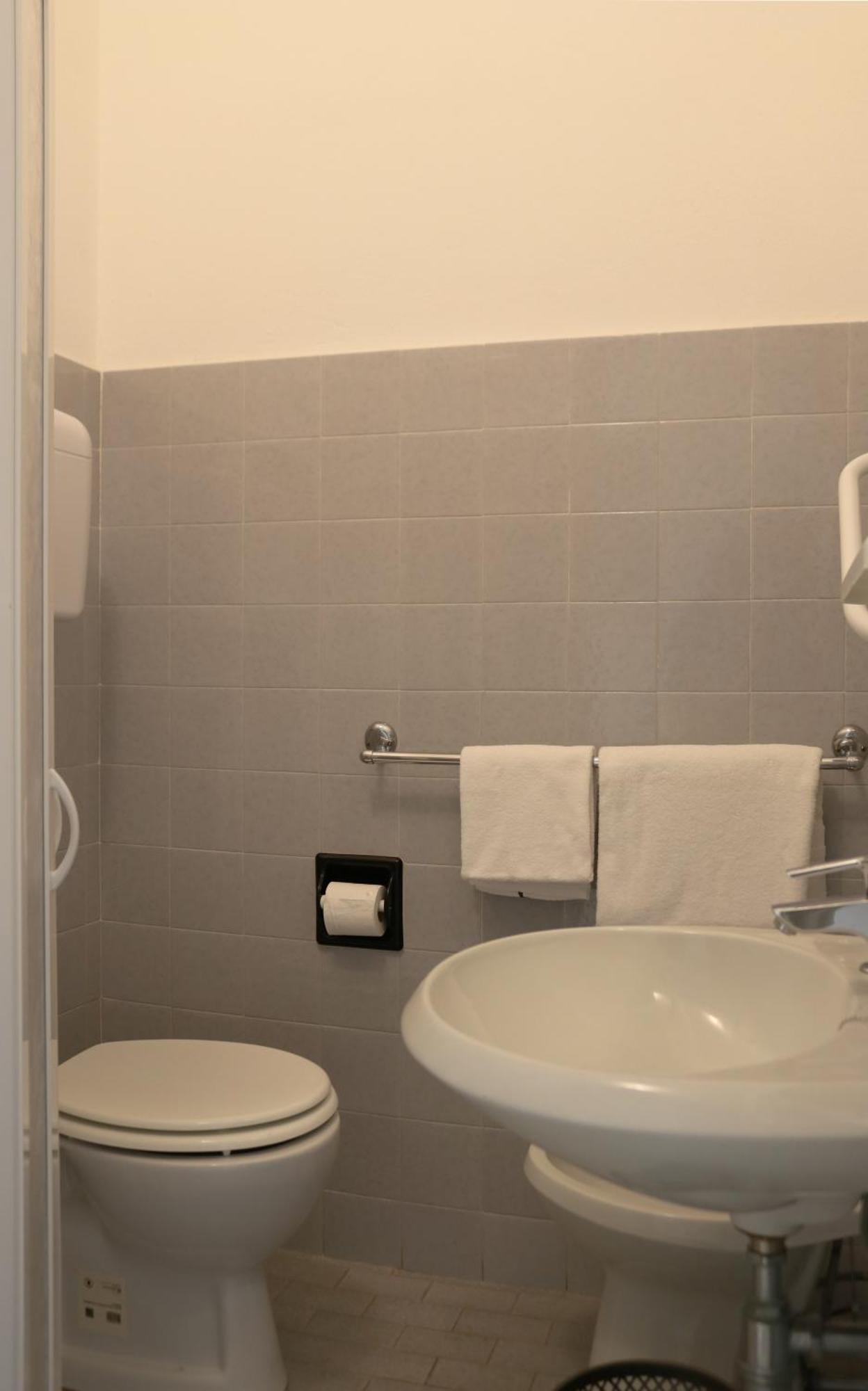 Hotel Villa Trieste Сірміоне Номер фото