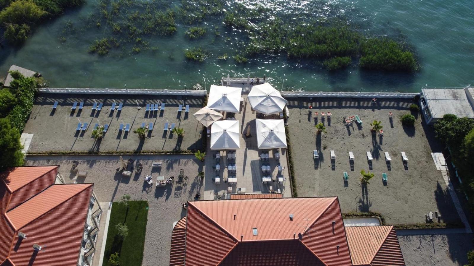 Hotel Villa Trieste Сірміоне Екстер'єр фото